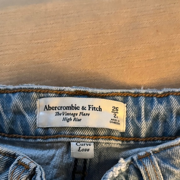 Abercrombie & Fitch curve love Blue High Rise Vintage Flare Jeans 26/2 short - Picture 6 of 6